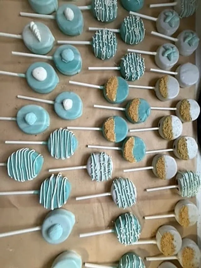 Ocean Cake Pops, detail 1